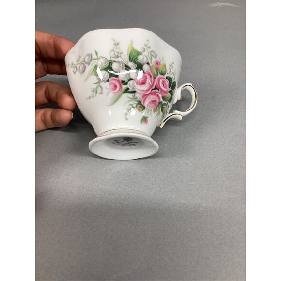 Royal Albert Lily Of The Valley Teacup Saucer & Dessert Plate Bone China England - Picture 4 of 14